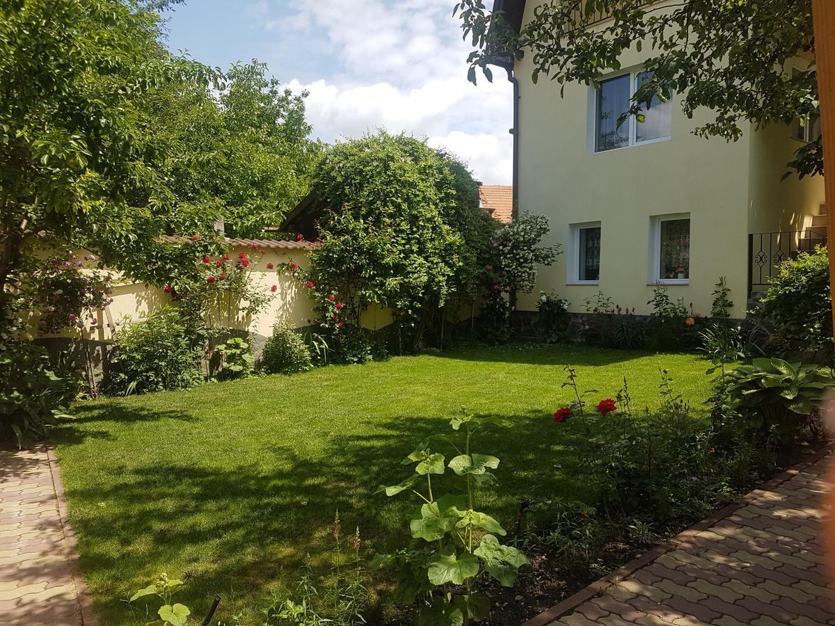Apartament Teilor Ришнов Екстер'єр фото