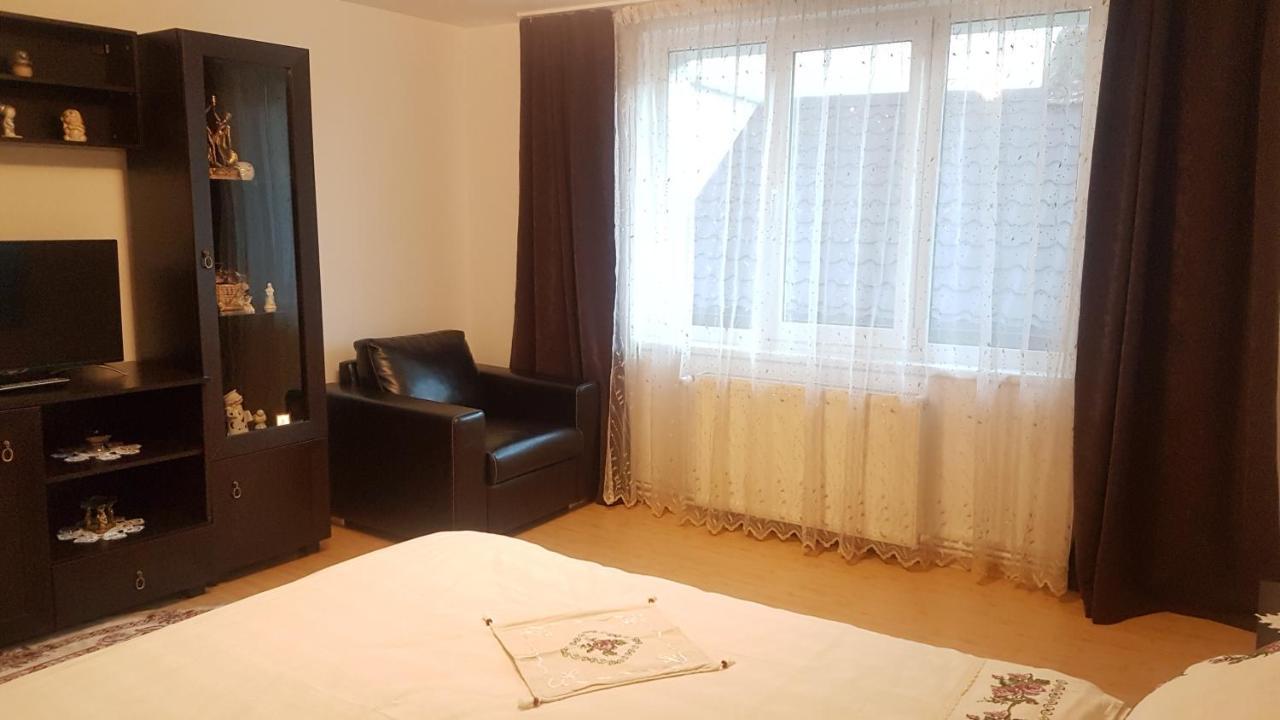 Apartament Teilor Ришнов Екстер'єр фото
